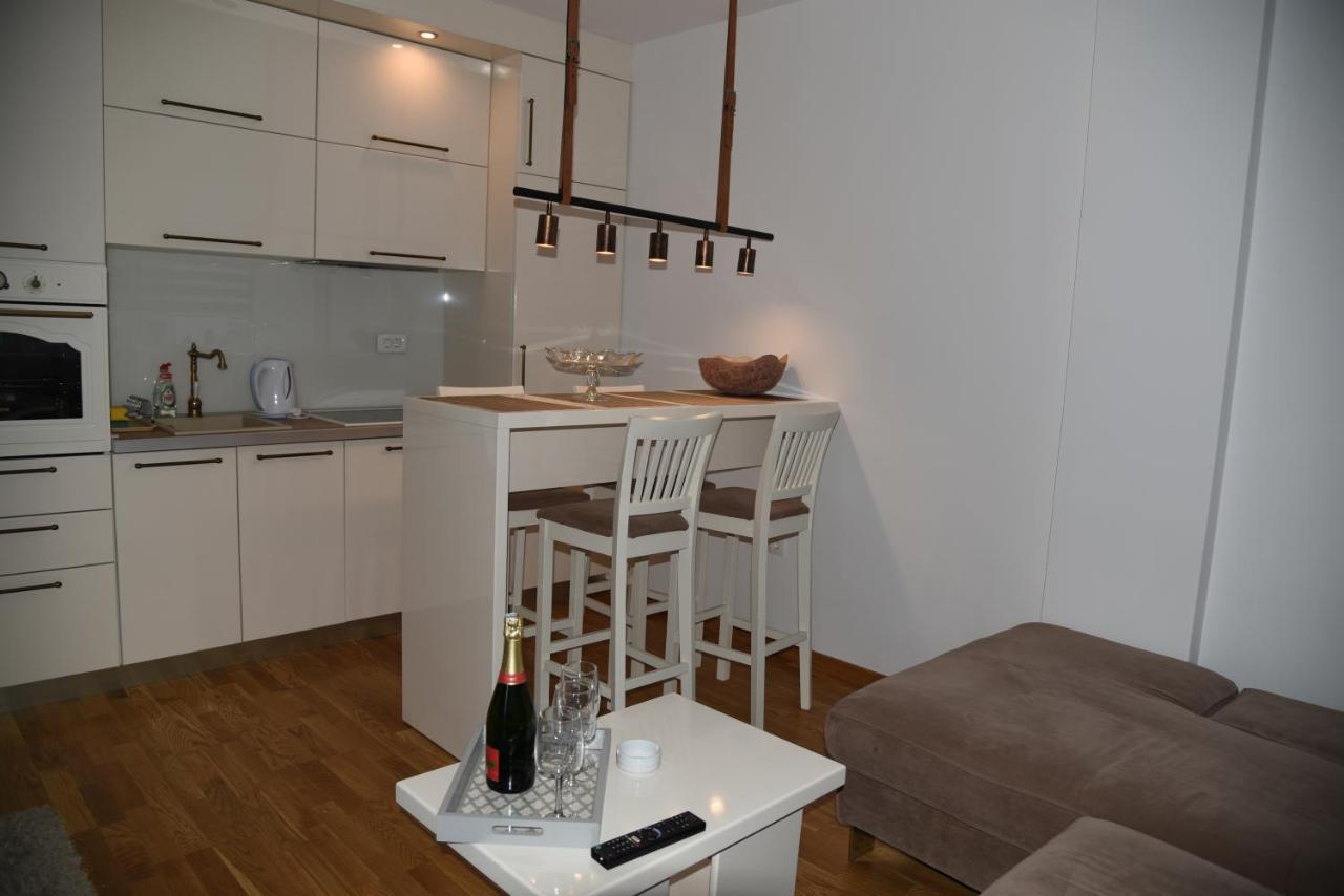 Apartment Lux Fontana Budva Exterior foto