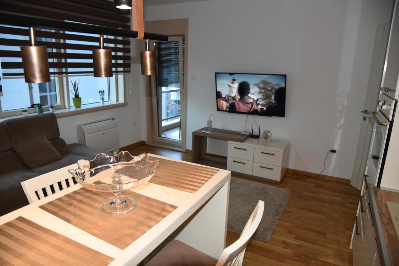 Apartment Lux Fontana Budva Exterior foto